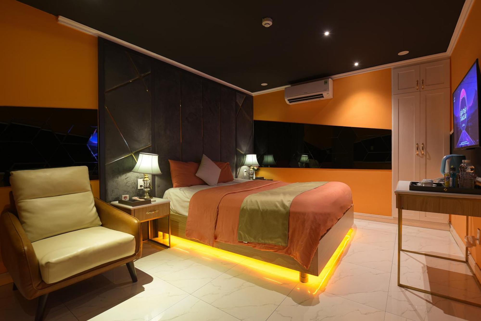 Готель Chiic House 1 - Khach San Tinh Yeu Дананг Екстер'єр фото
